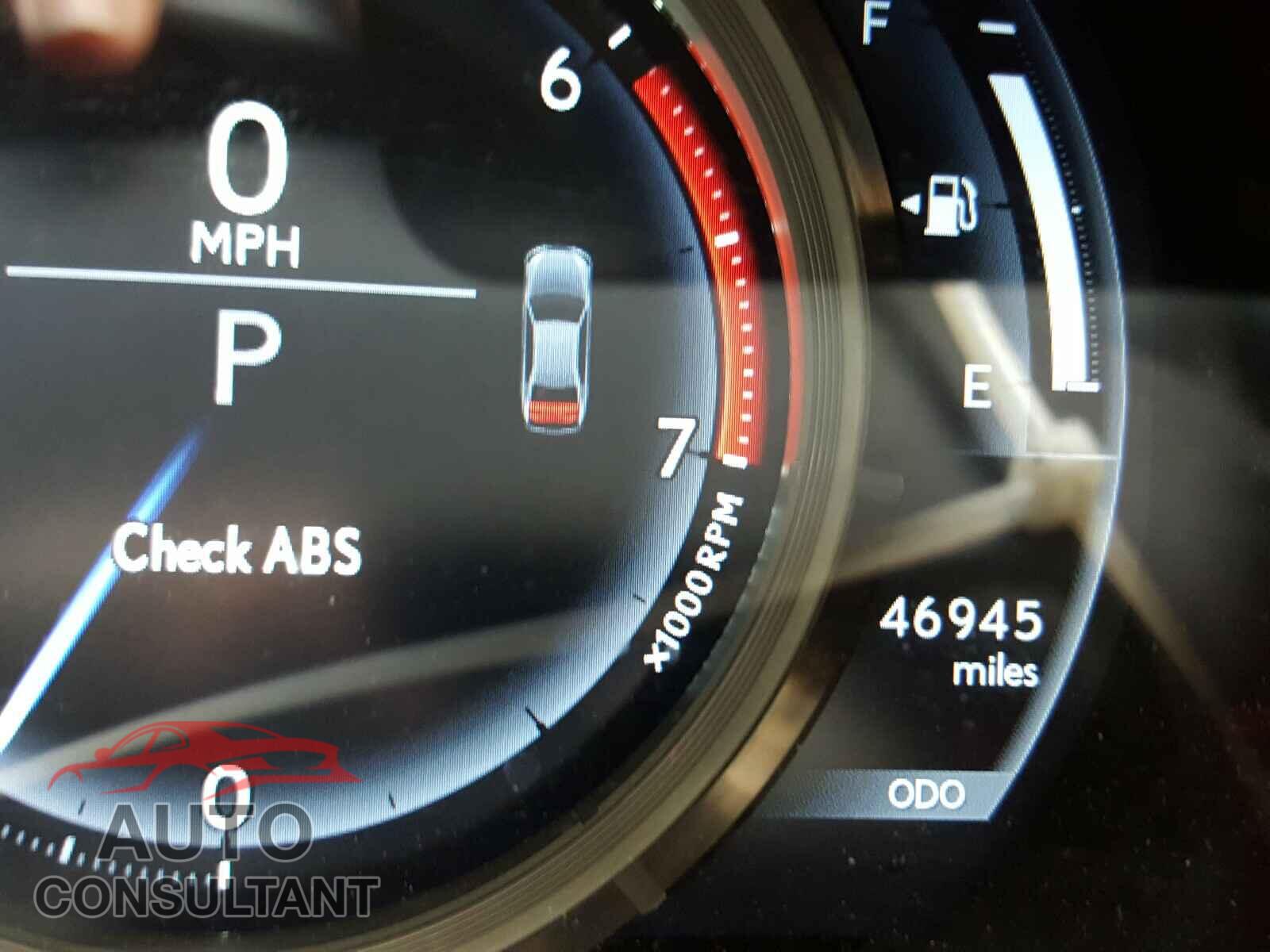 LEXUS IS 2016 - JTHBA1D23G5018043