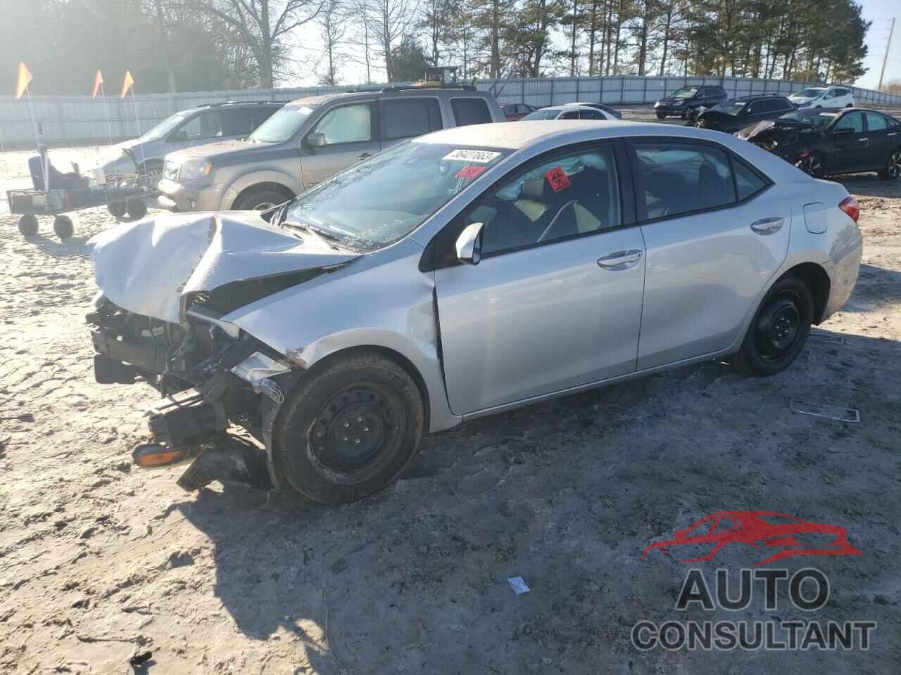 TOYOTA COROLLA 2018 - 5YFBURHE2JP822081