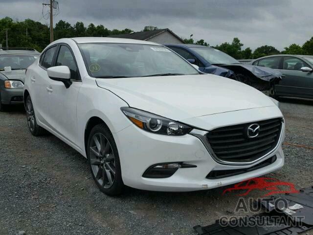 MAZDA 3 2018 - 3MZBN1V38JM181301