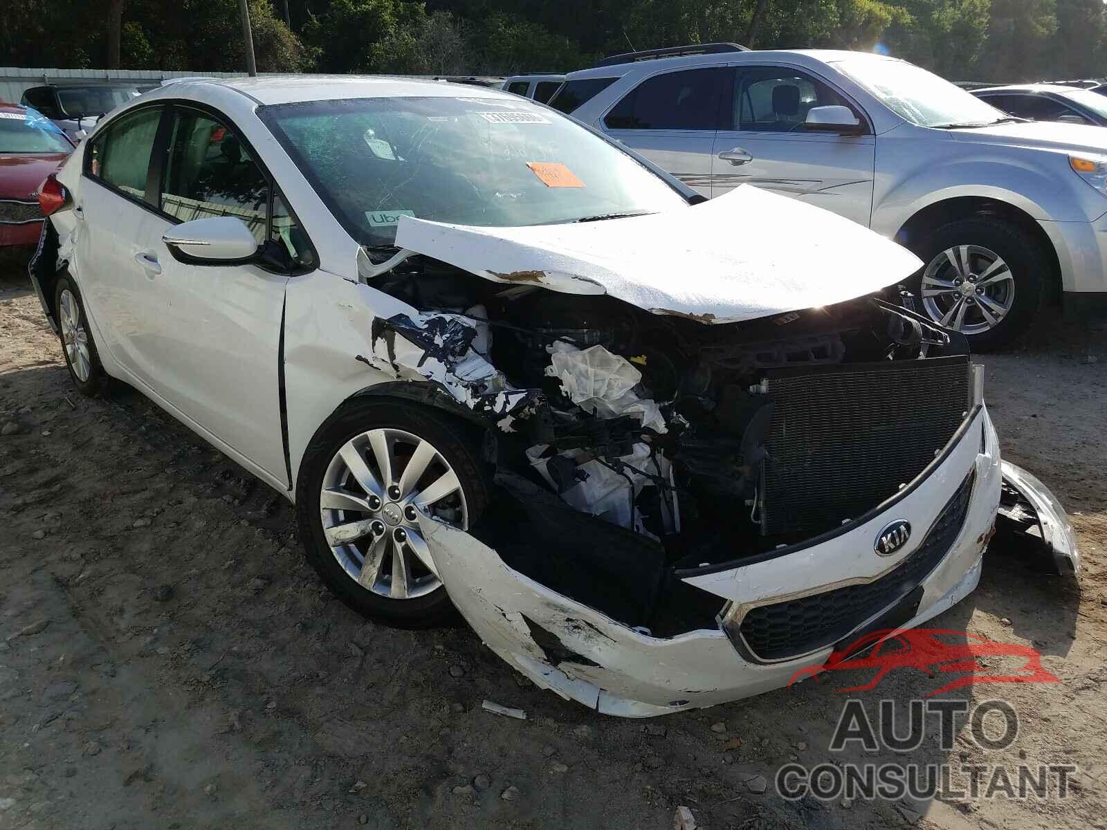 KIA FORTE 2016 - KNAFX4A6XG5502525