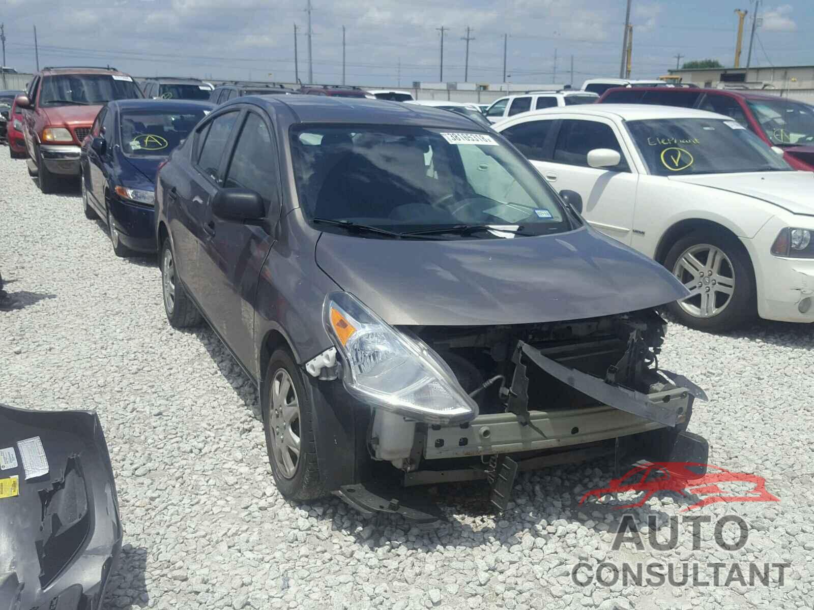 NISSAN VERSA 2015 - 3N1CN7AP3FL819375