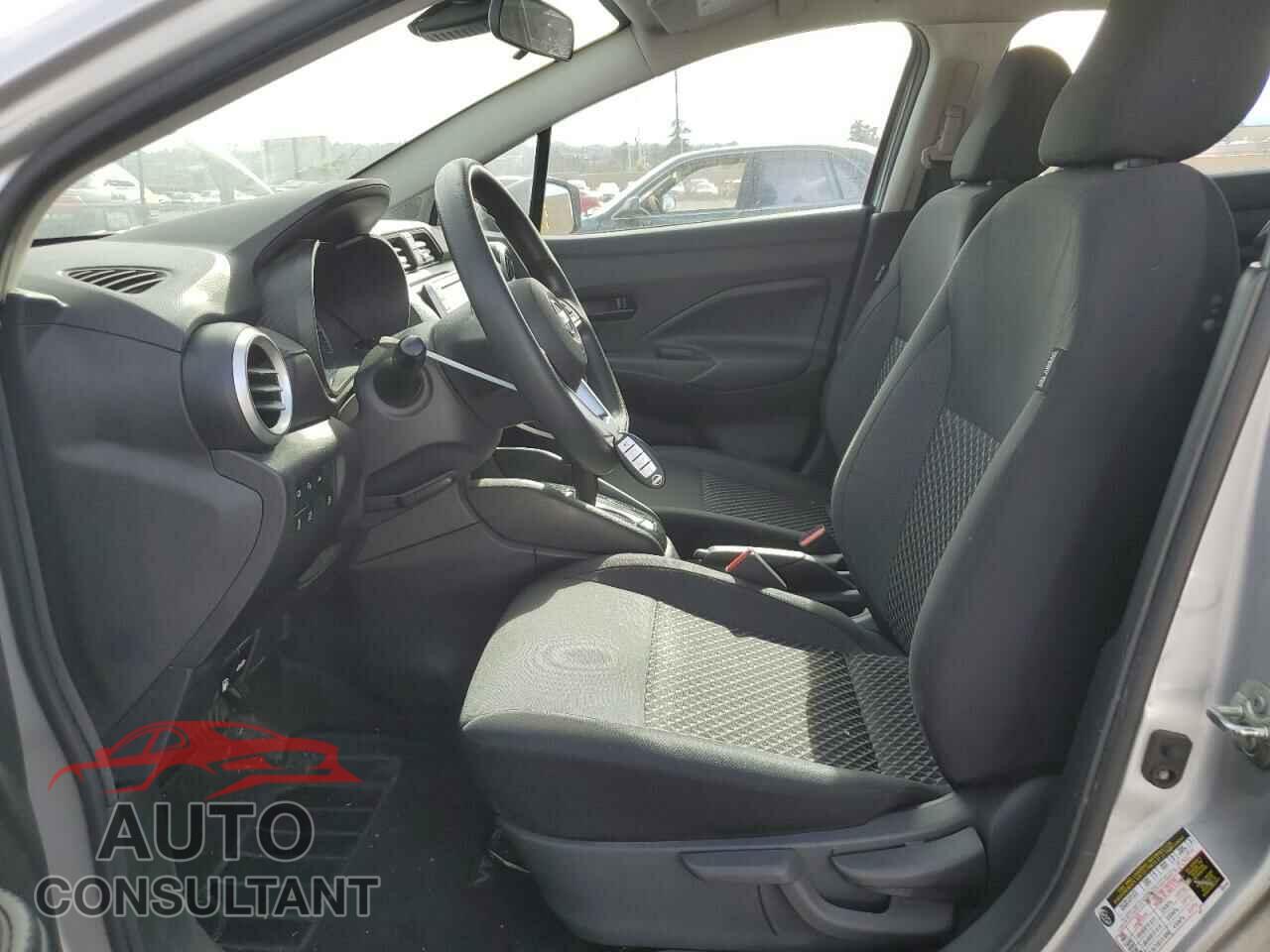 NISSAN VERSA 2020 - 3N1CN8DV7LL841908