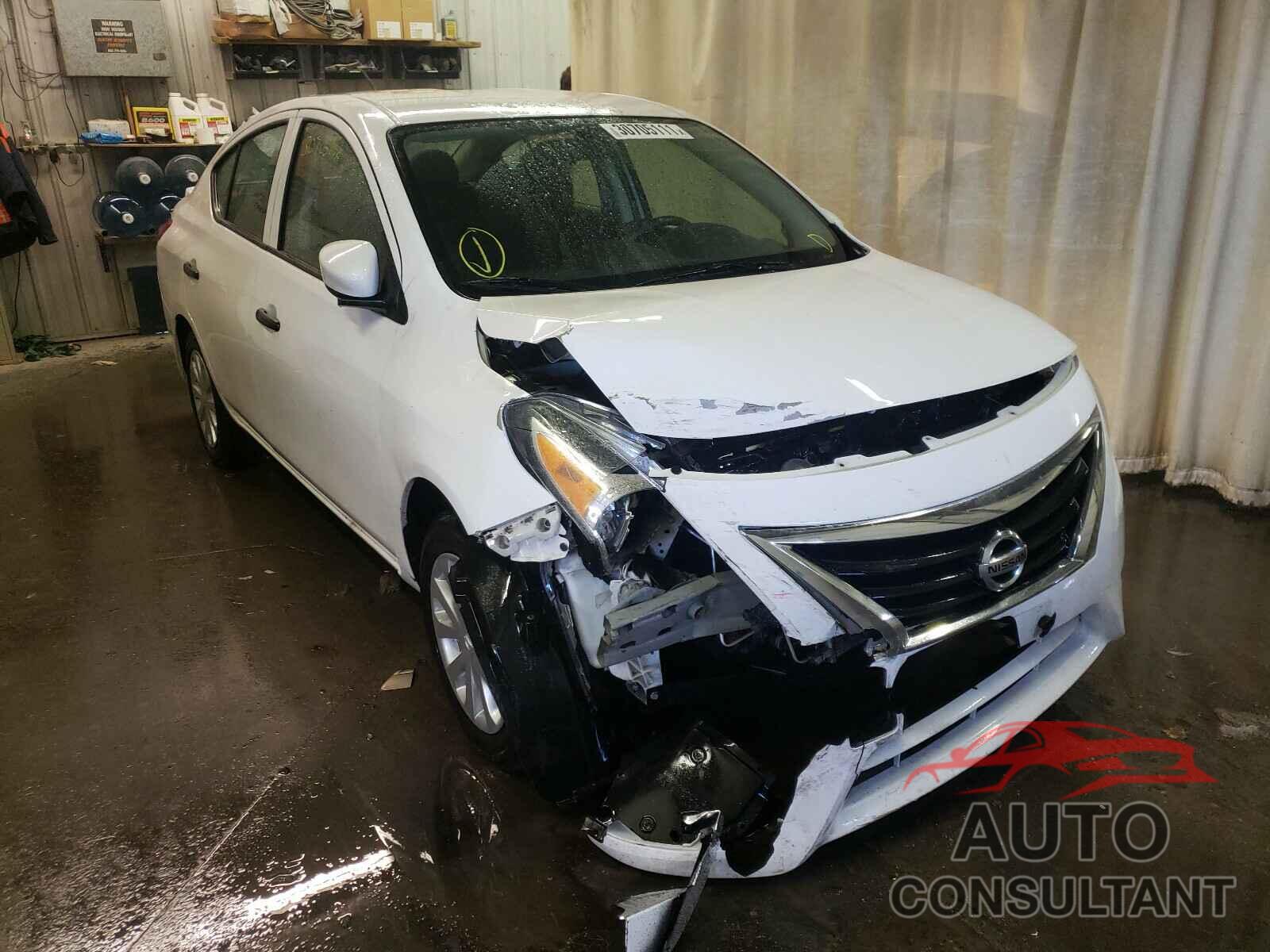 NISSAN VERSA 2017 - 3N1CN7AP5HL827366