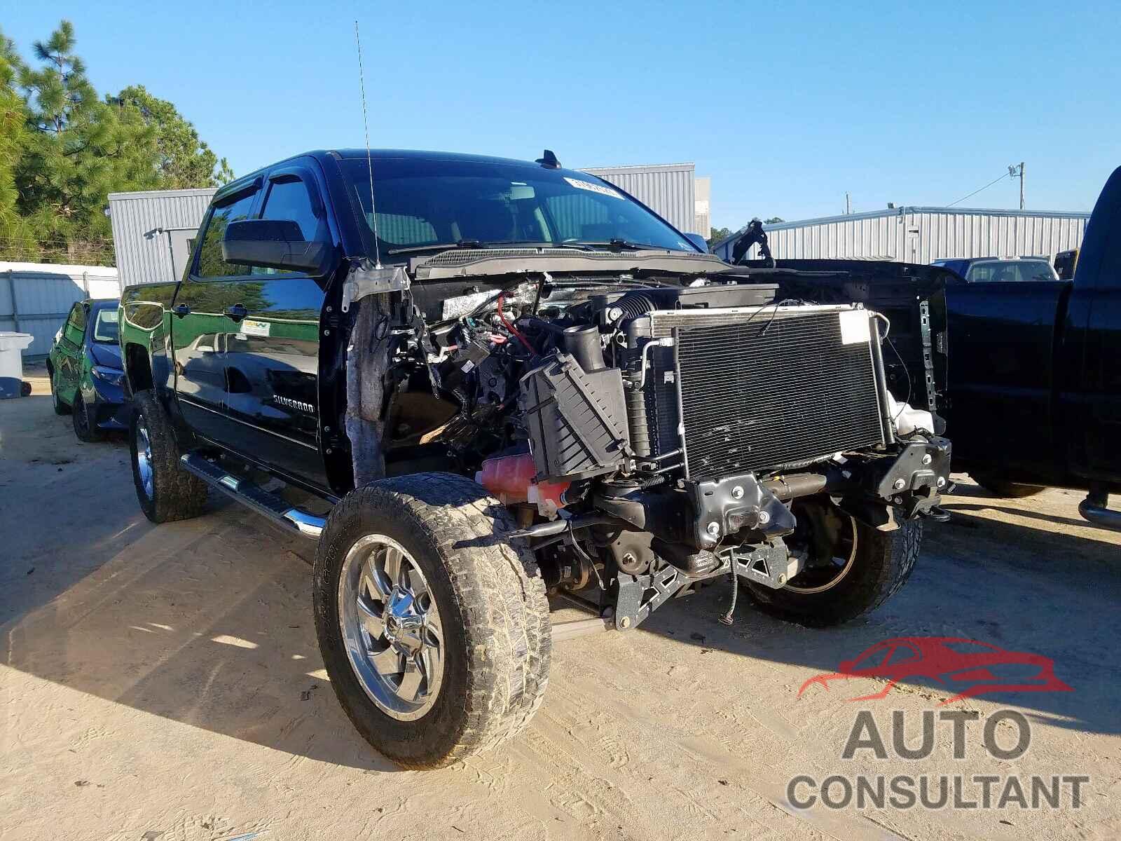 CHEVROLET SILVERADO 2015 - 1HGCR2F50HA205522