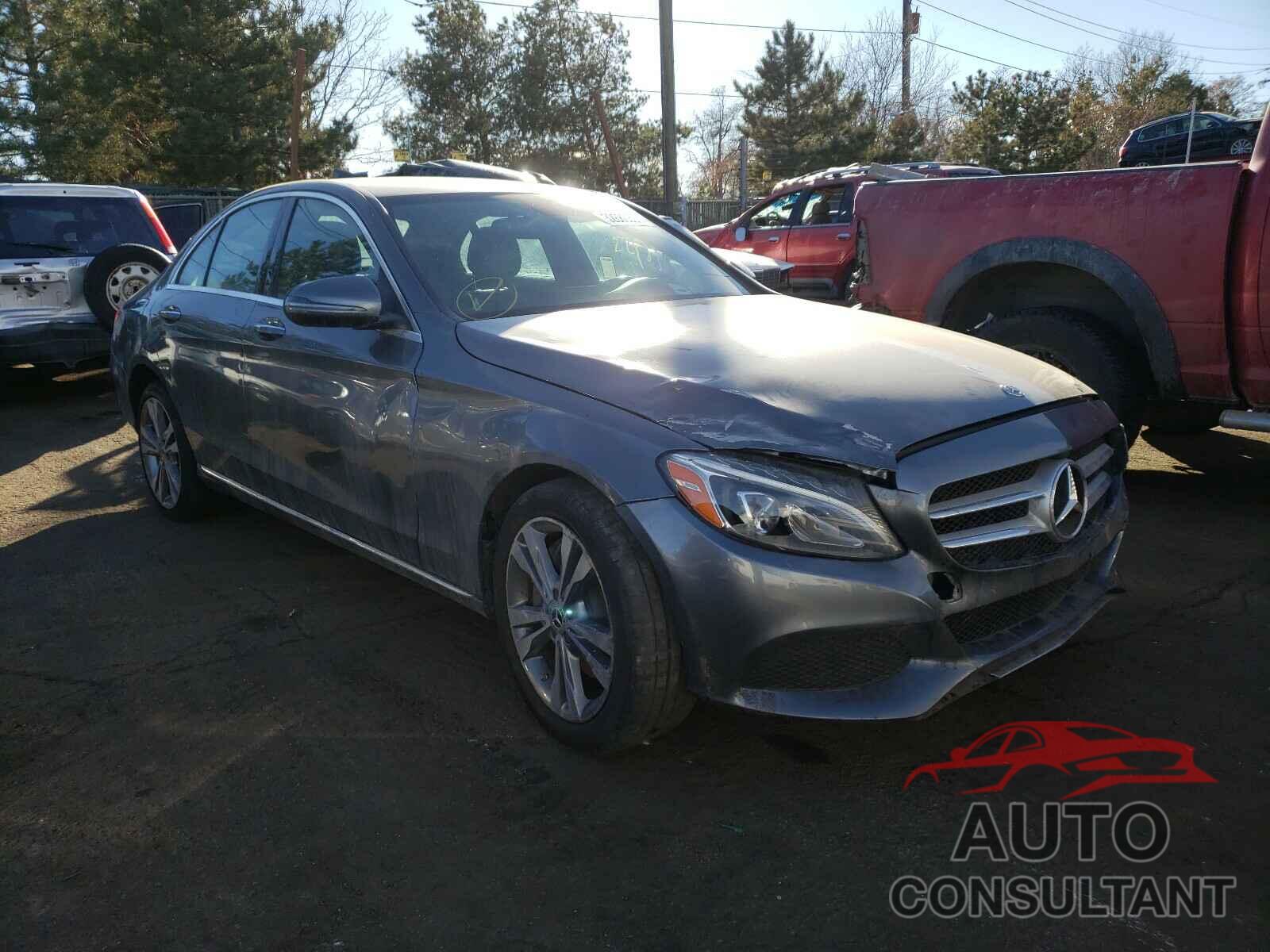 MERCEDES-BENZ C CLASS 2018 - 55SWF4HB9JU262994