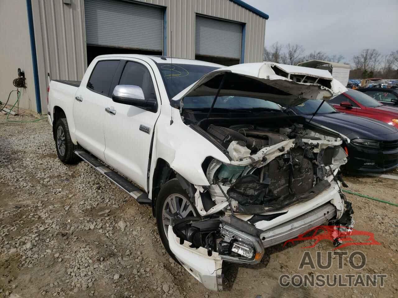 TOYOTA TUNDRA 2019 - 5TFAY5F13KX807343