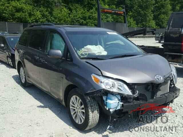 TOYOTA SIENNA 2015 - 5TDYK3DC6FS661153