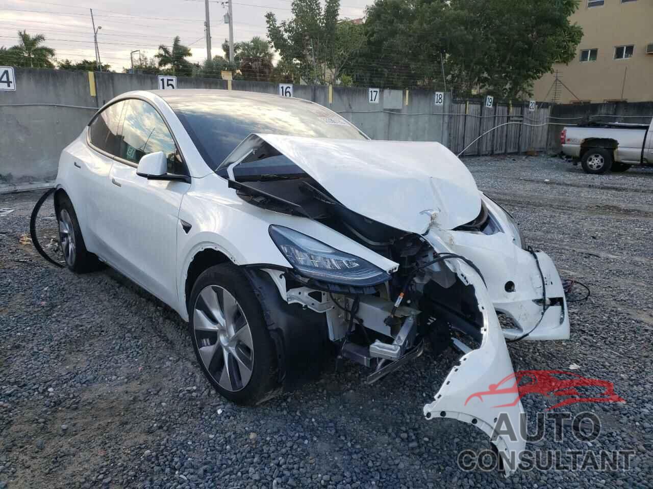 TESLA MODEL Y 2021 - 5YJYGDEE7MF203730