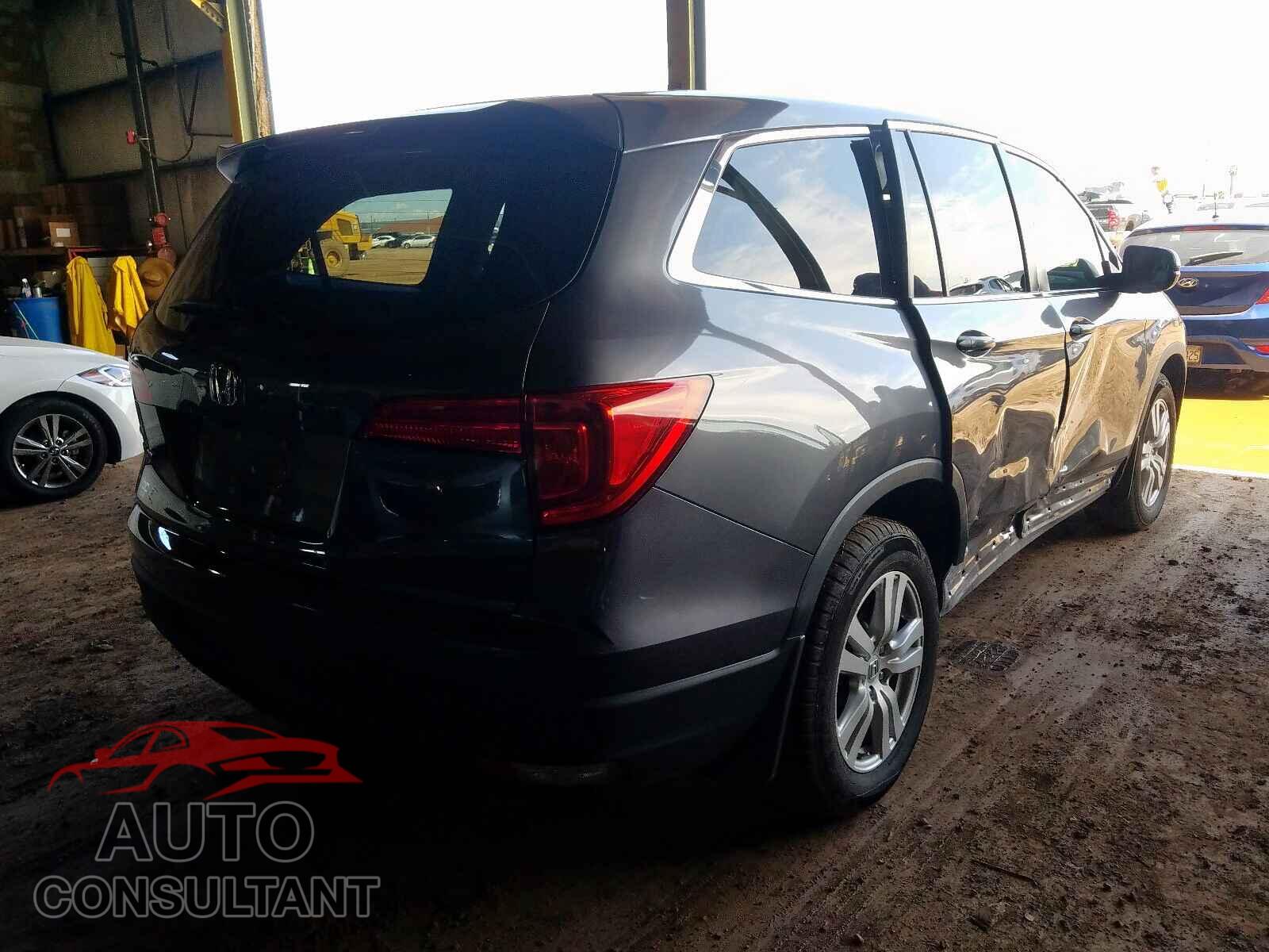 HONDA PILOT 2017 - KNMAT2MVXHP552881