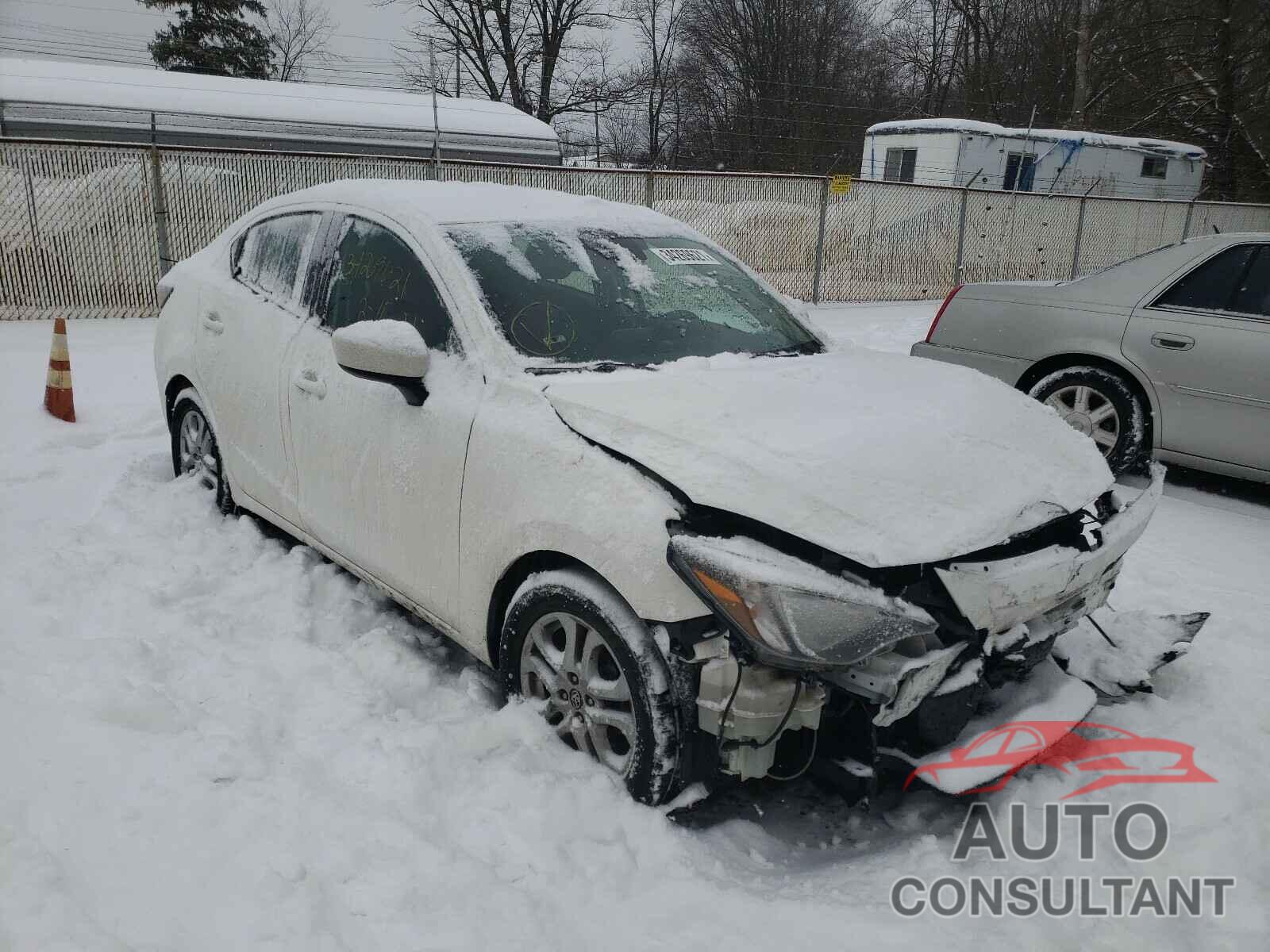 TOYOTA YARIS 2017 - 3MYDLBYV0HY168678
