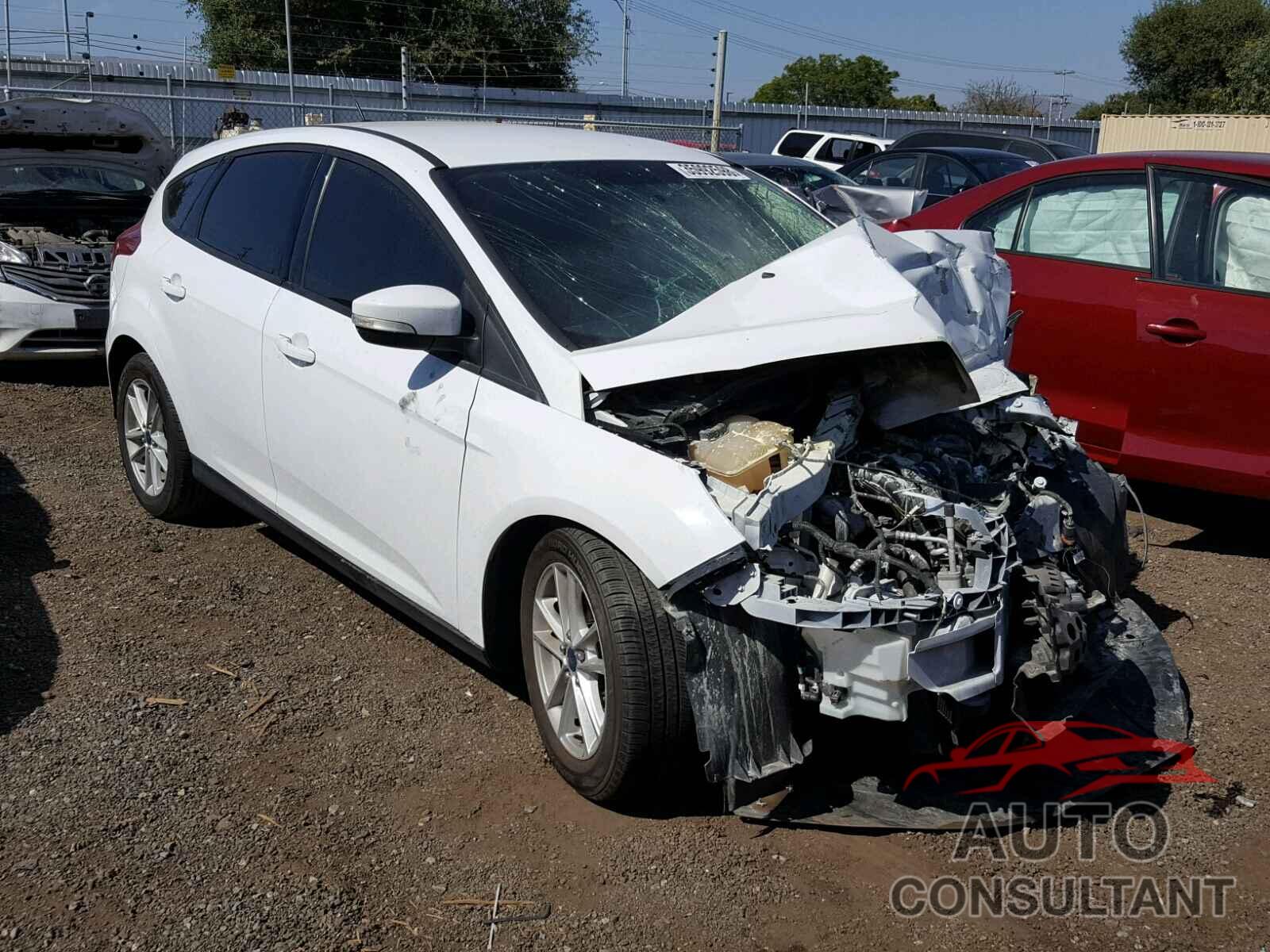 FORD FOCUS 2015 - 1FADP3K26FL317369