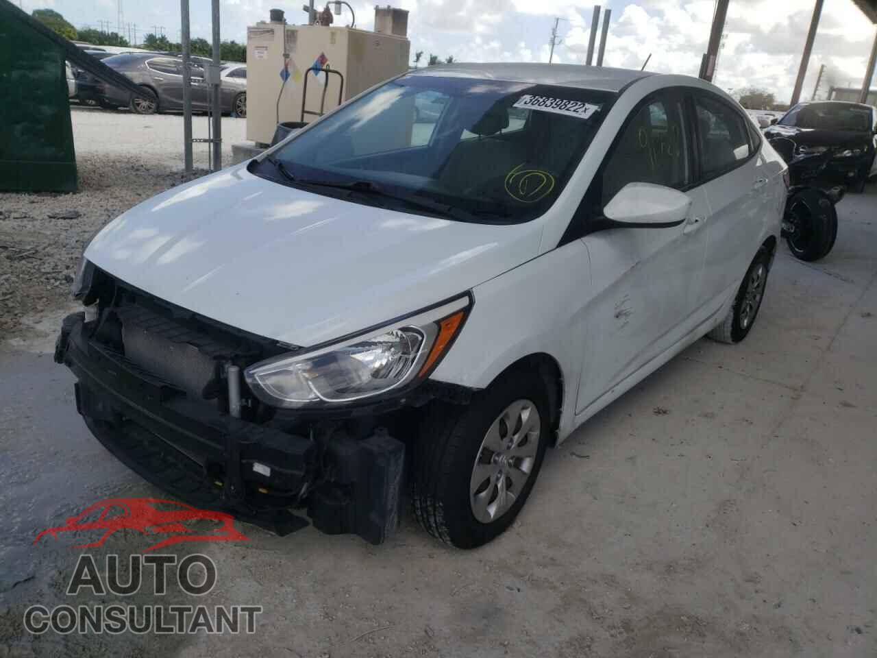 HYUNDAI ACCENT 2016 - KMHCT4AE0GU028644