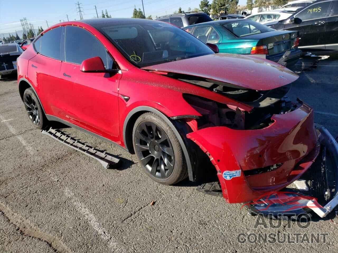 TESLA MODEL Y 2020 - 5YJYGDEE3LF055381
