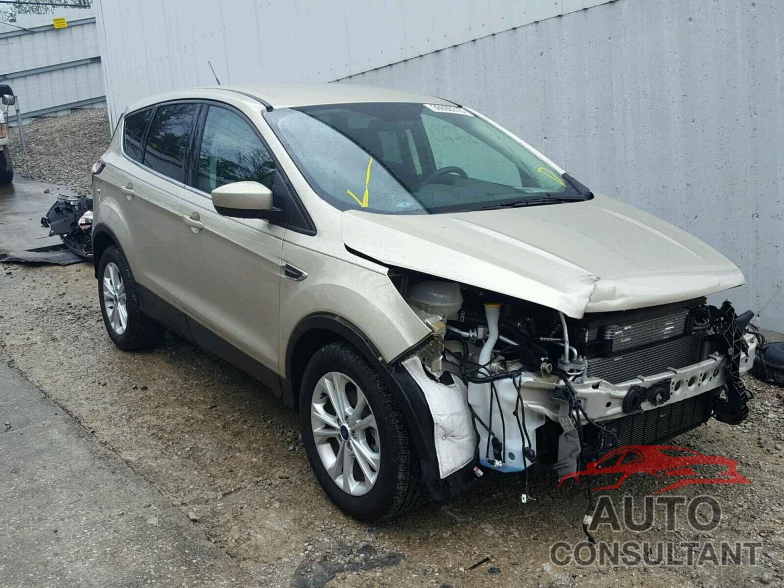 FORD ESCAPE 2017 - 1FMCU0GD0HUD92097