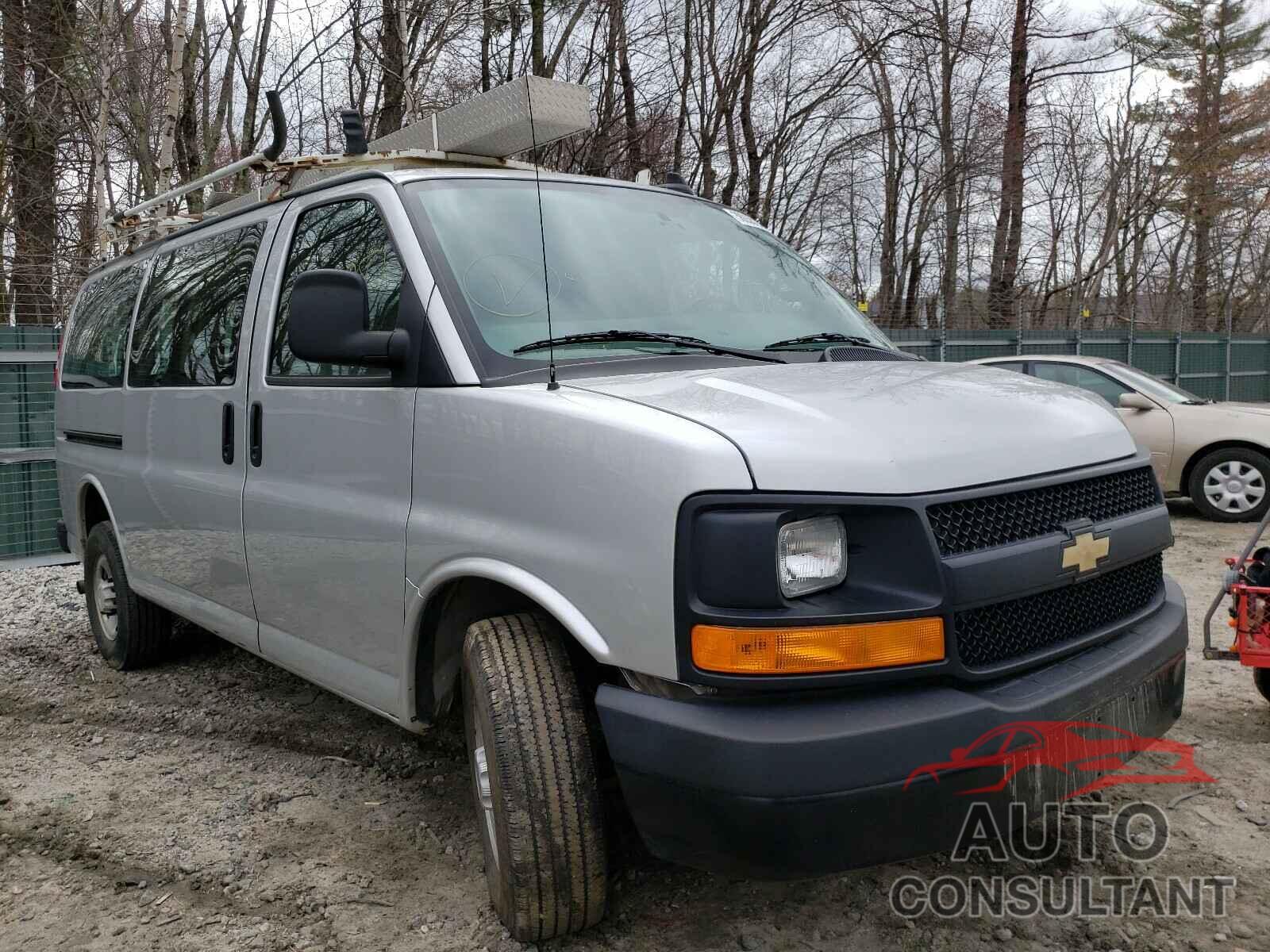 CHEVROLET EXPRESS 2017 - 1GCWGAFG1H1289427