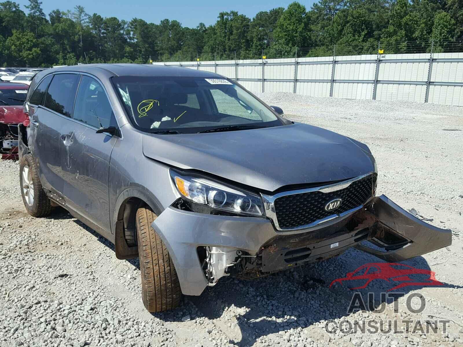 KIA SORENTO LX 2017 - 5XYPG4A36HG281902
