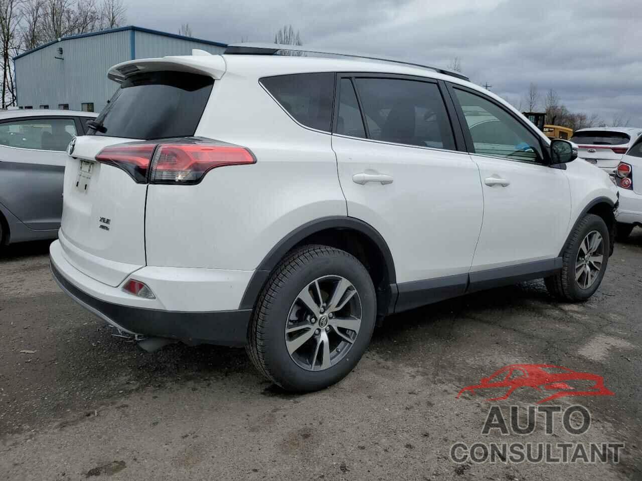 TOYOTA RAV4 2018 - JTMRFREV1JJ731191