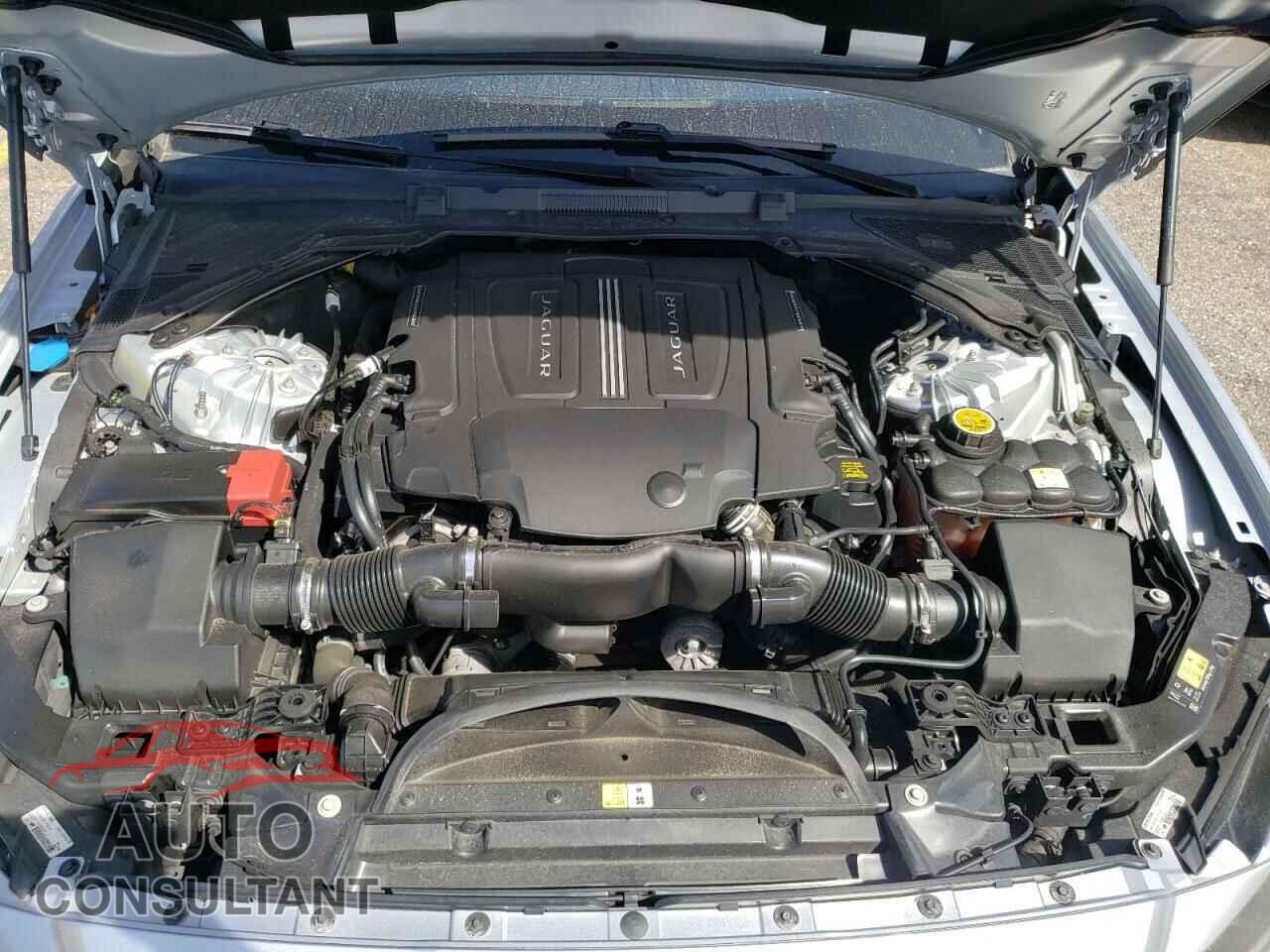 JAGUAR XF 2017 - SAJBR4BVXHCY26588