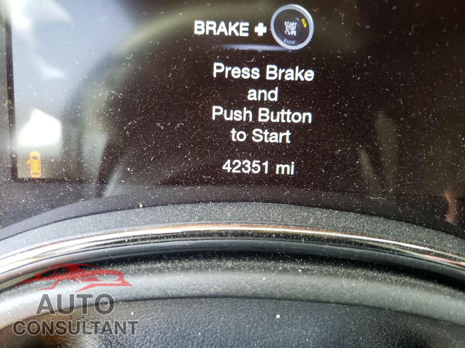 DODGE DURANGO 2019 - 1C4PJMCS5HW579589