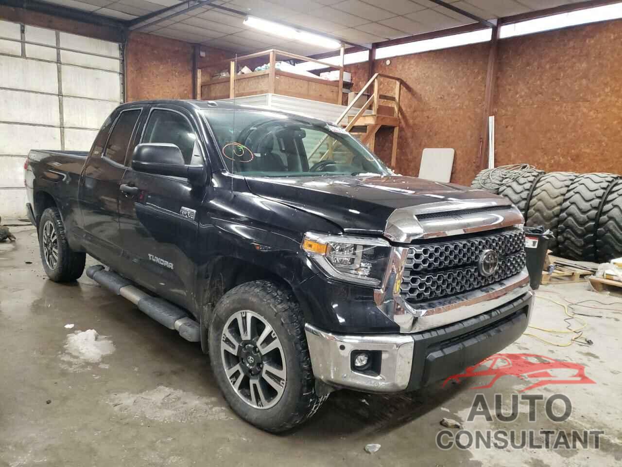 TOYOTA TUNDRA 2018 - 5TFUY5F11JX728300