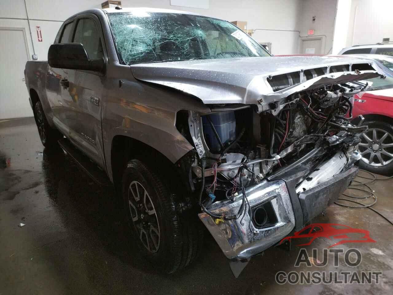 TOYOTA TUNDRA 2018 - 5TFUW5F11JX683266