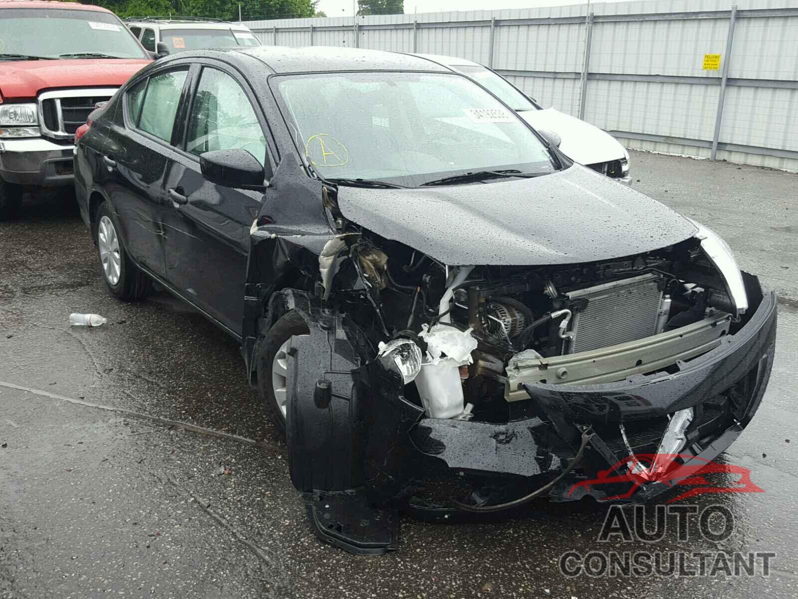 NISSAN VERSA 2017 - 3N1CN7AP7HL853547