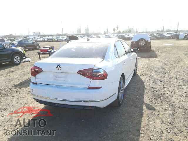 VOLKSWAGEN PASSAT 2018 - 1VWAA7A34JC007775