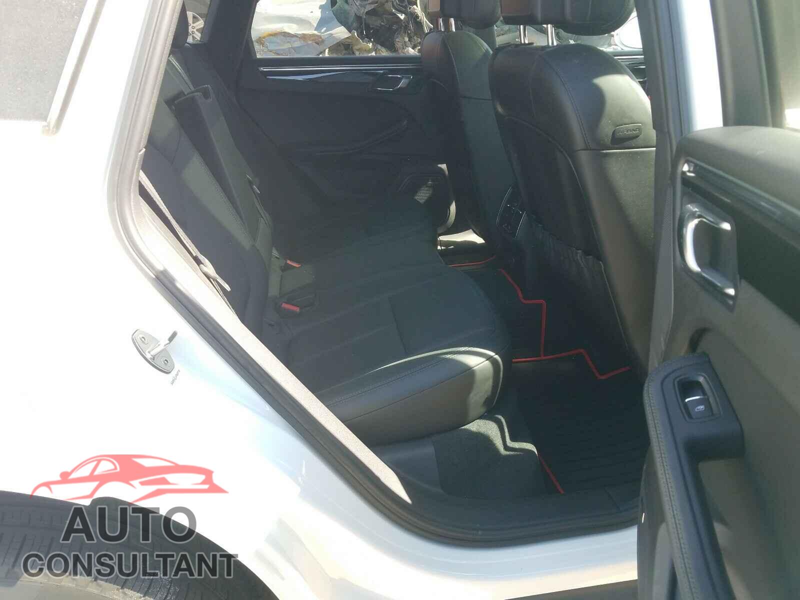 PORSCHE MACAN 2016 - WP1AB2A58GLB58887