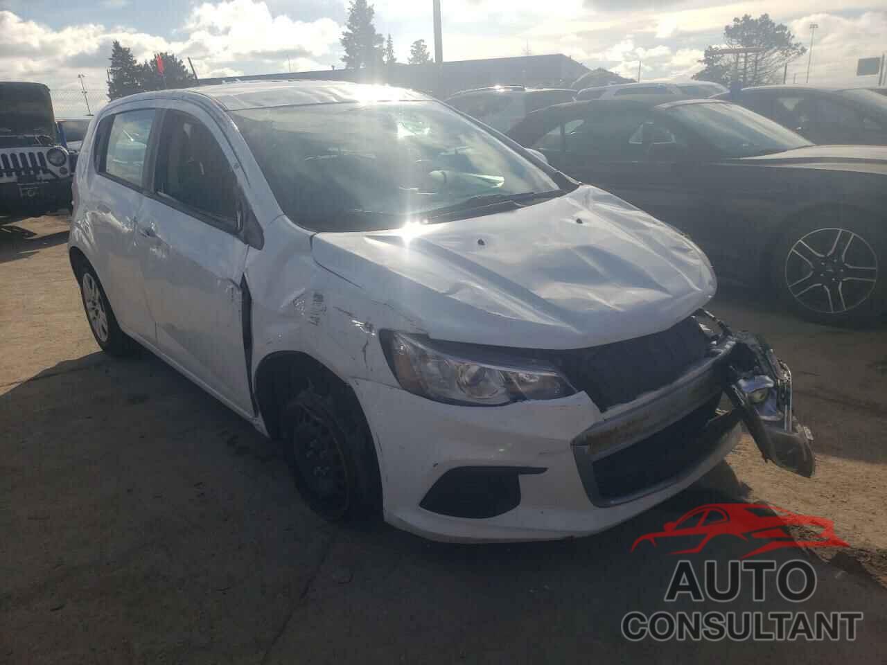 CHEVROLET SONIC 2017 - 1G1JG6SH3H4169254
