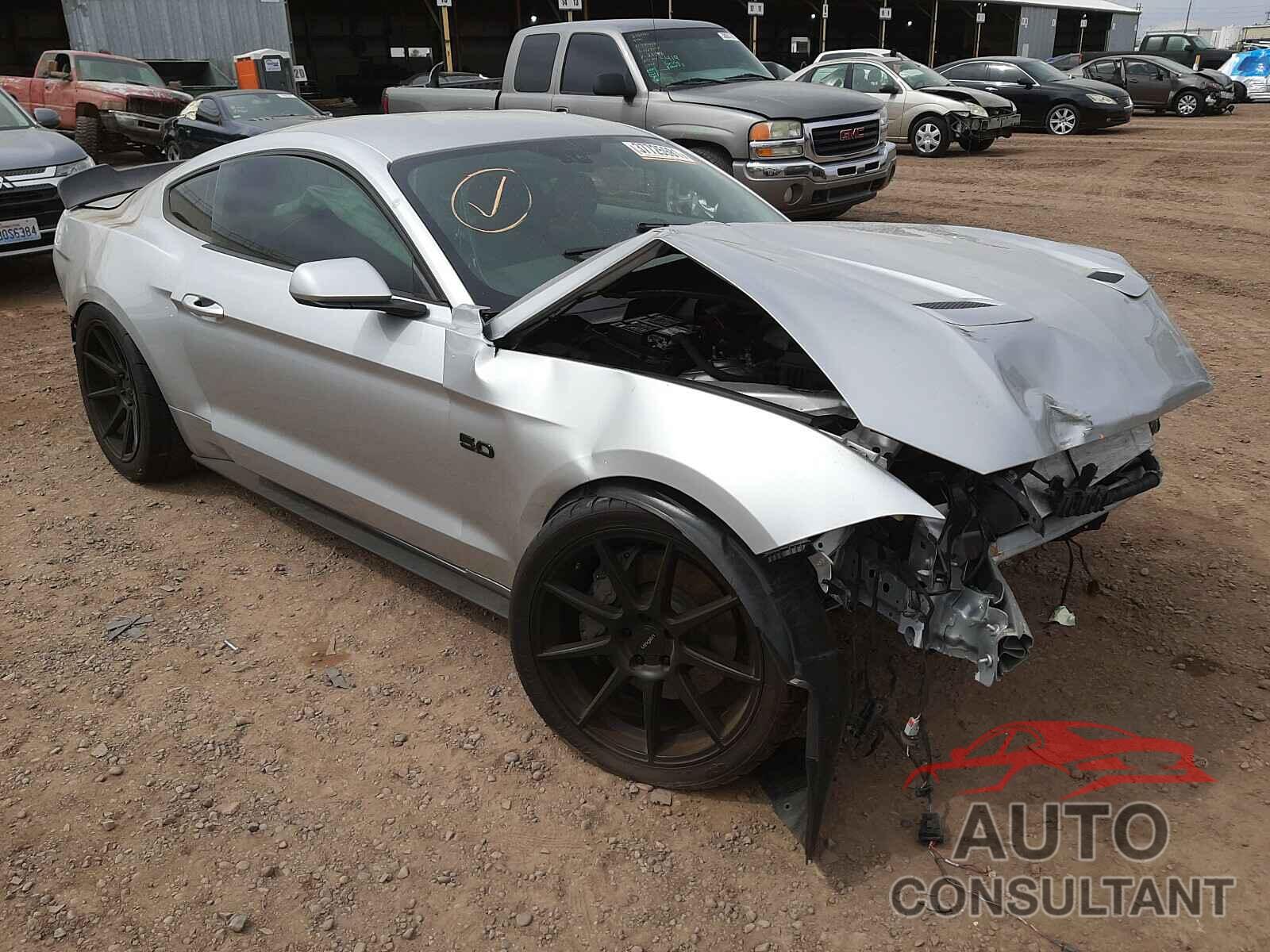 FORD MUSTANG 2018 - 1FA6P8CF3J5185157