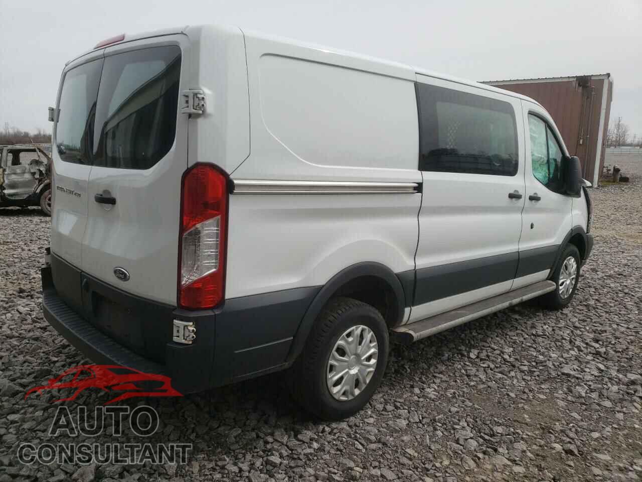 FORD TRANSIT CO 2018 - 1FTYR1YM5JKA98860