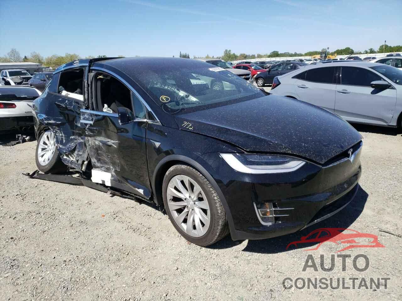 TESLA MODEL X 2018 - 5YJXCBE26JF104393