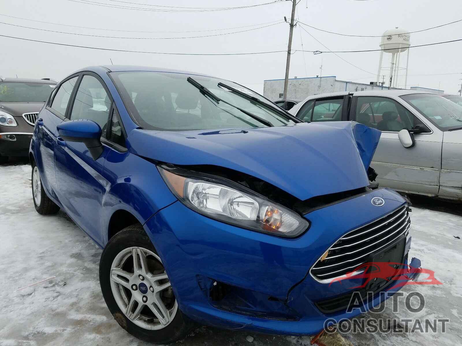 FORD FIESTA 2018 - 5FNRL6H99JB079790