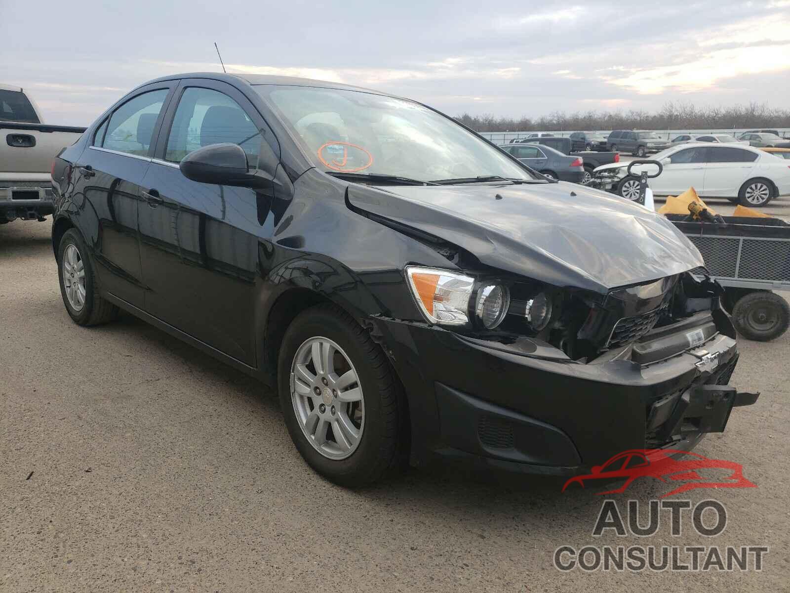 CHEVROLET SONIC 2016 - 1G1JC5SG5G4182034