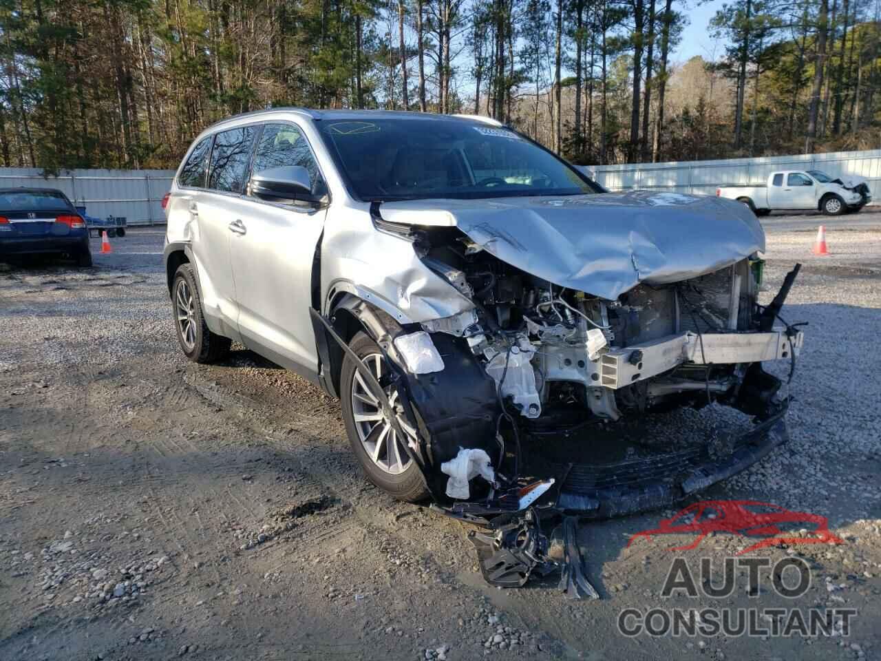 TOYOTA HIGHLANDER 2019 - 5TDKZRFH8KS561689