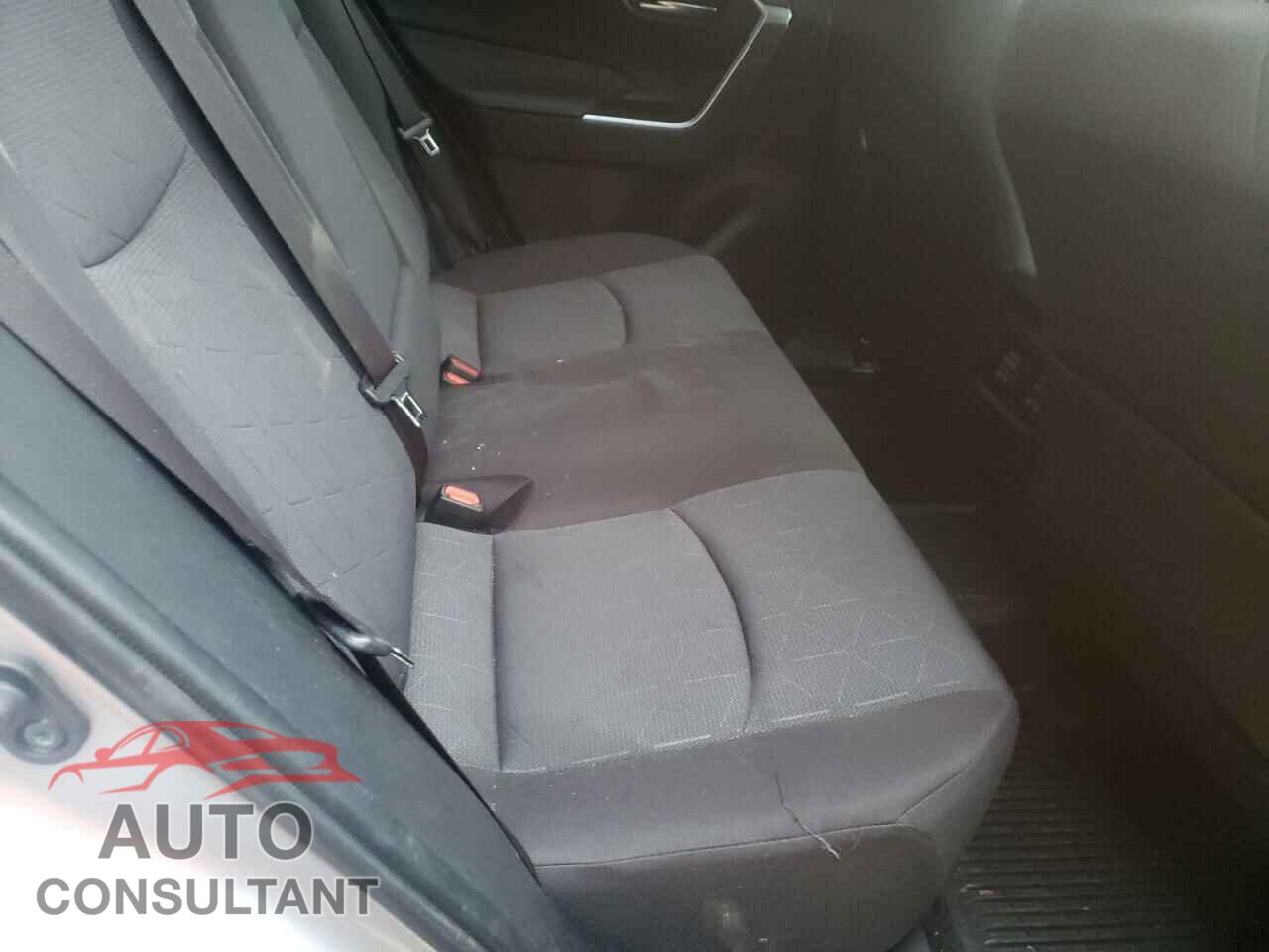 TOYOTA RAV4 2019 - JTMP1RFV9KJ006167