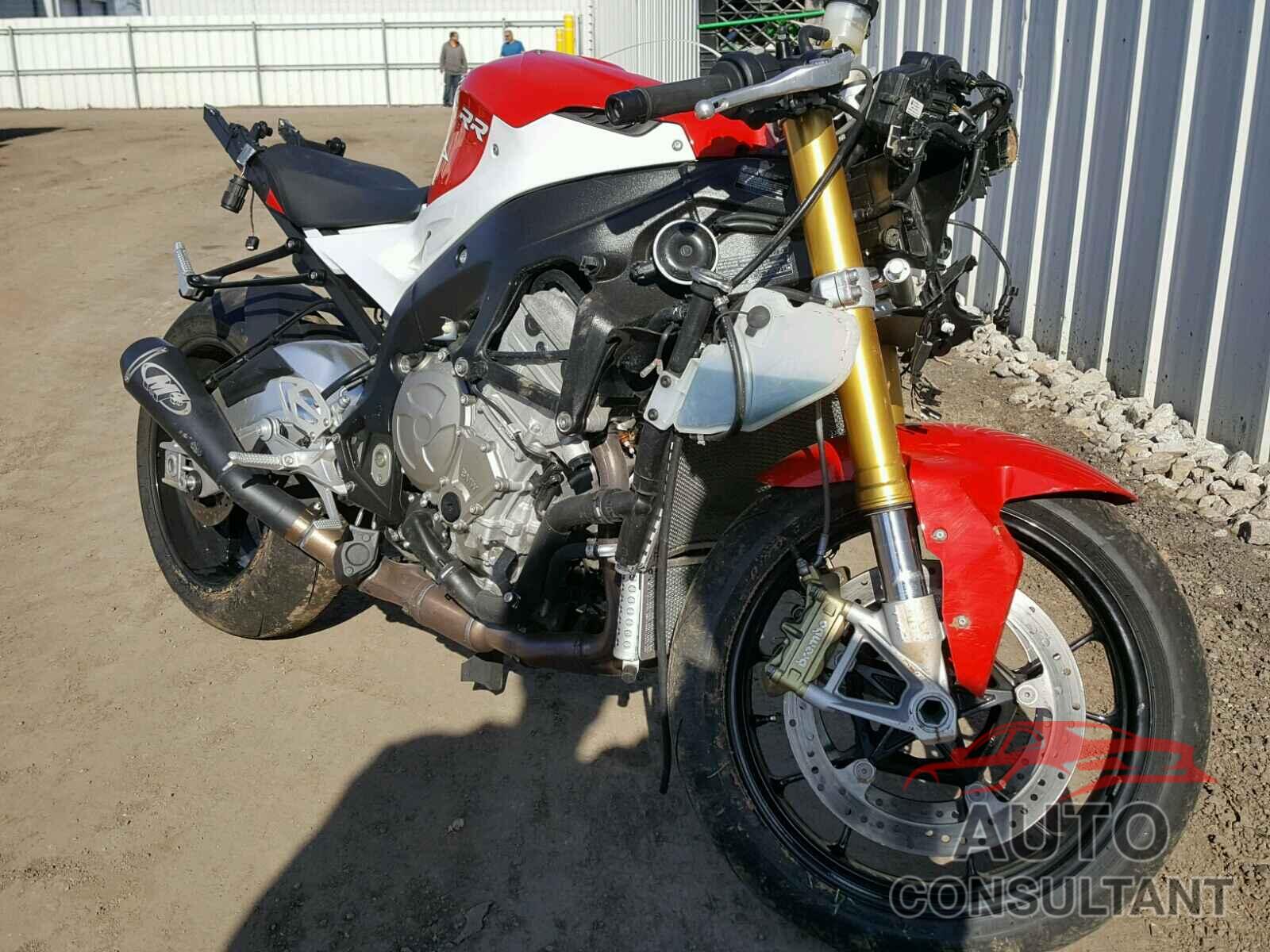 BMW MOTORCYCLE 2015 - WB10D210XFZ352213