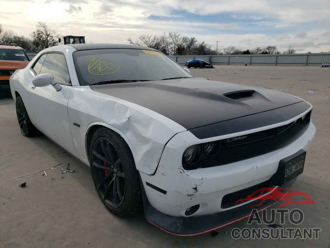 DODGE CHALLENGER 2018 - 2C3CDZFJ0JH195671
