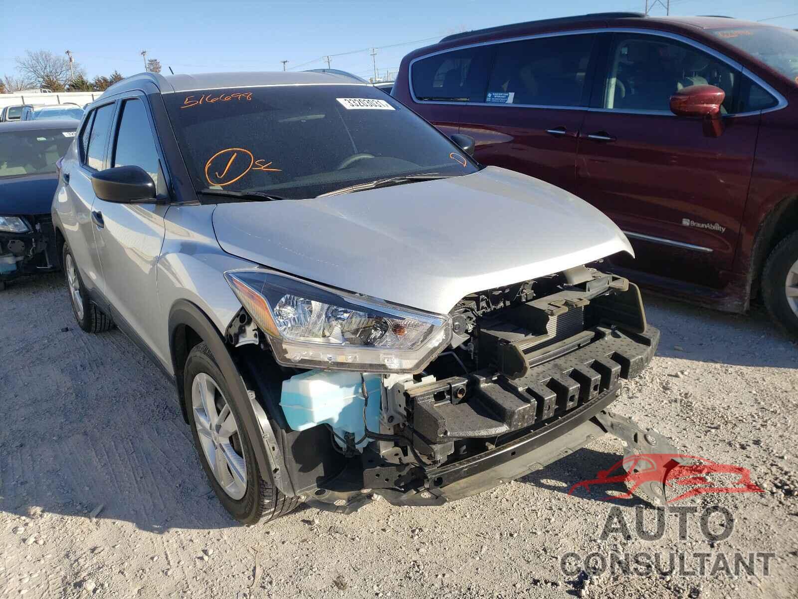 NISSAN KICKS 2018 - 3N1CP5CUXJL516698