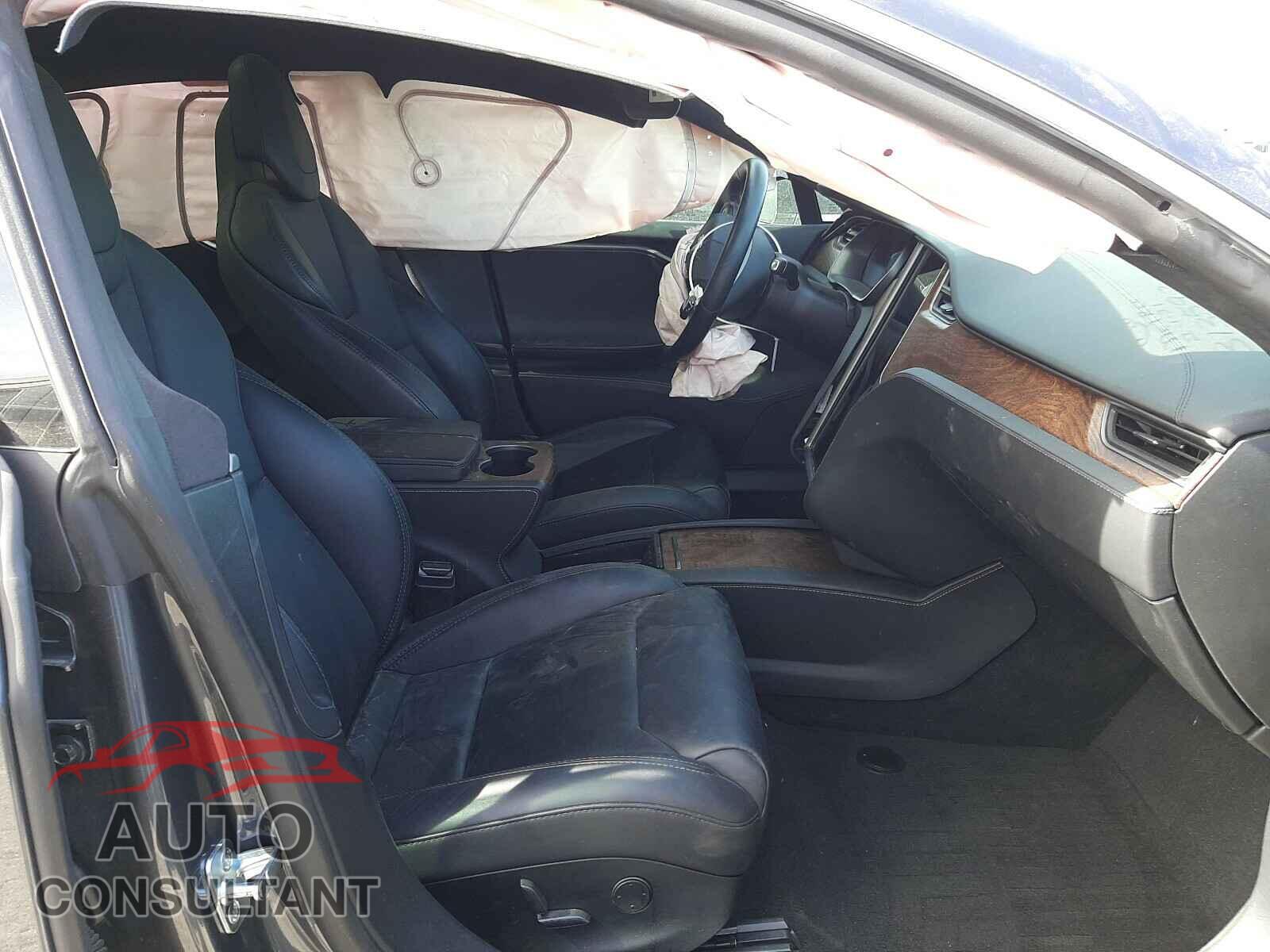 TESLA MODEL S 2019 - 5YJSA1E20KF307209