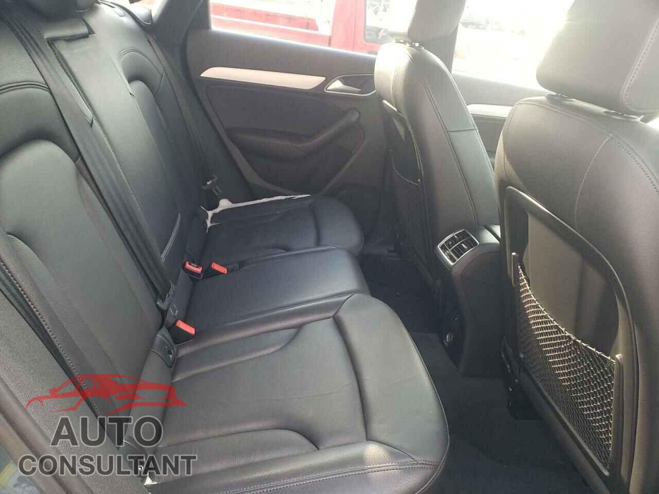 AUDI Q3 2018 - WA1ECCFS7JR020910