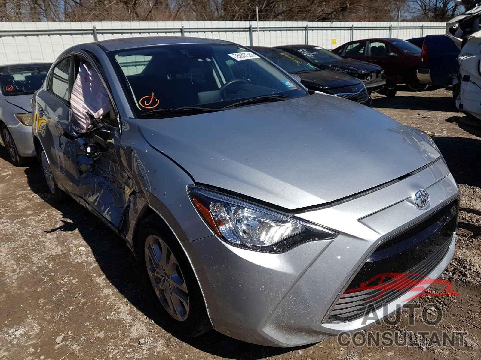 TOYOTA YARIS 2018 - 3MYDLBYV7JY327881