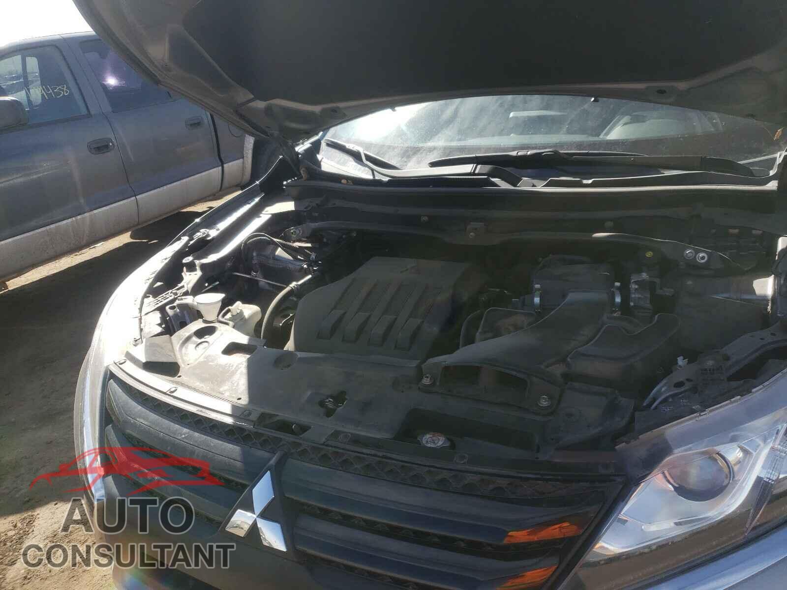 MITSUBISHI ECLIPSE 2018 - JA4AT4AA1JZ048284