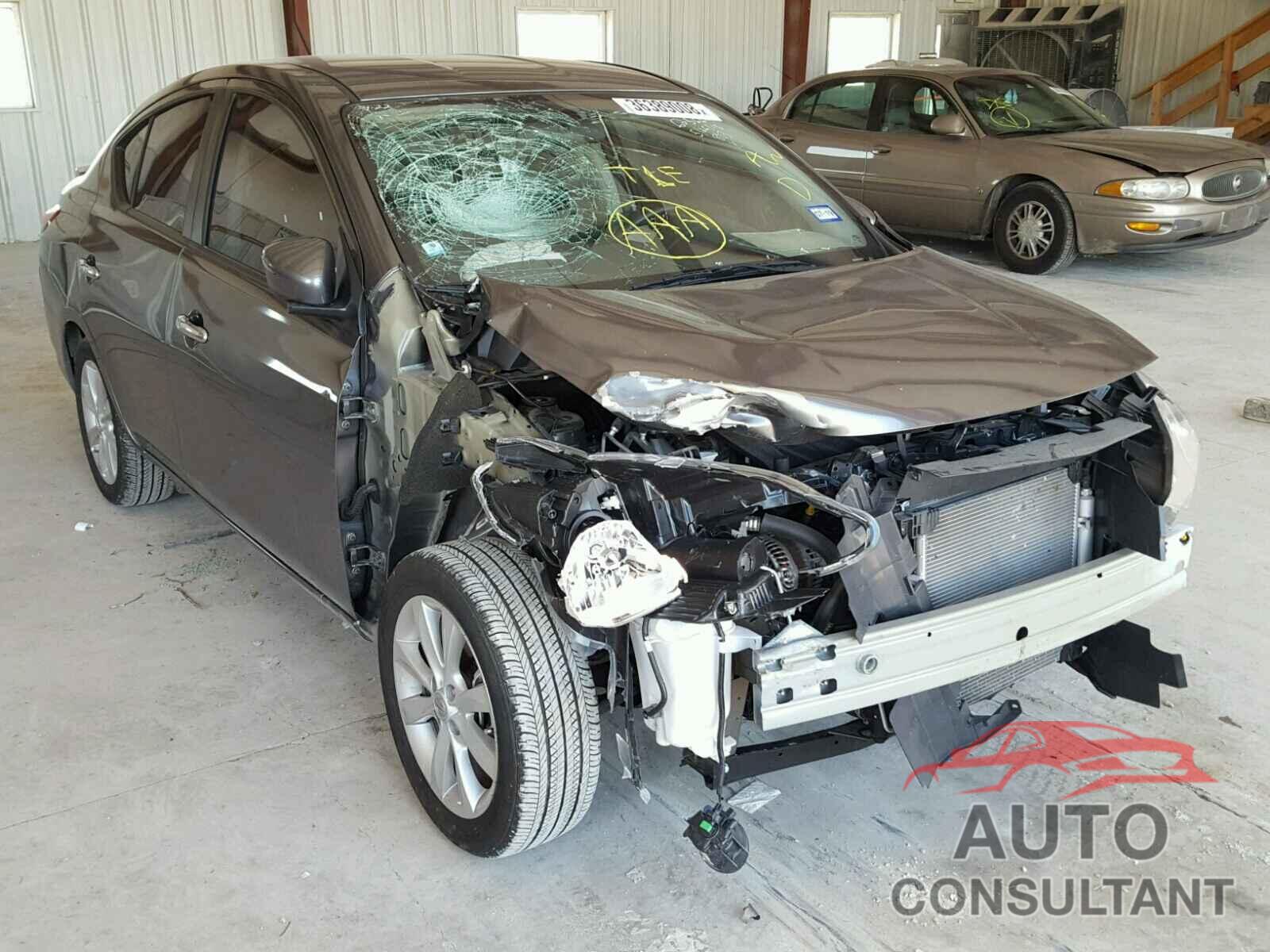NISSAN VERSA 2017 - 3N1CN7APXHL879253