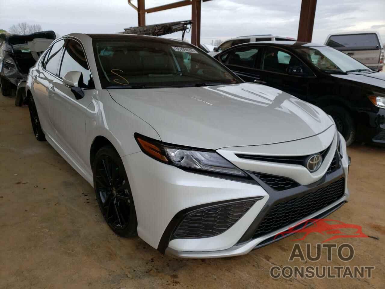 TOYOTA CAMRY 2021 - 4T1K61AK0MU610018