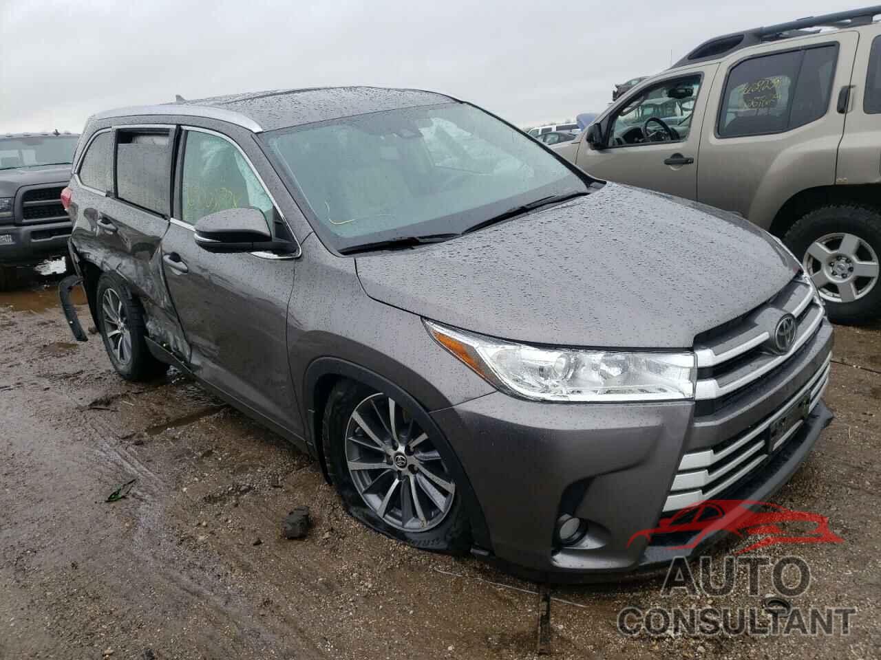 TOYOTA HIGHLANDER 2019 - 5TDJZRFH0KS936759