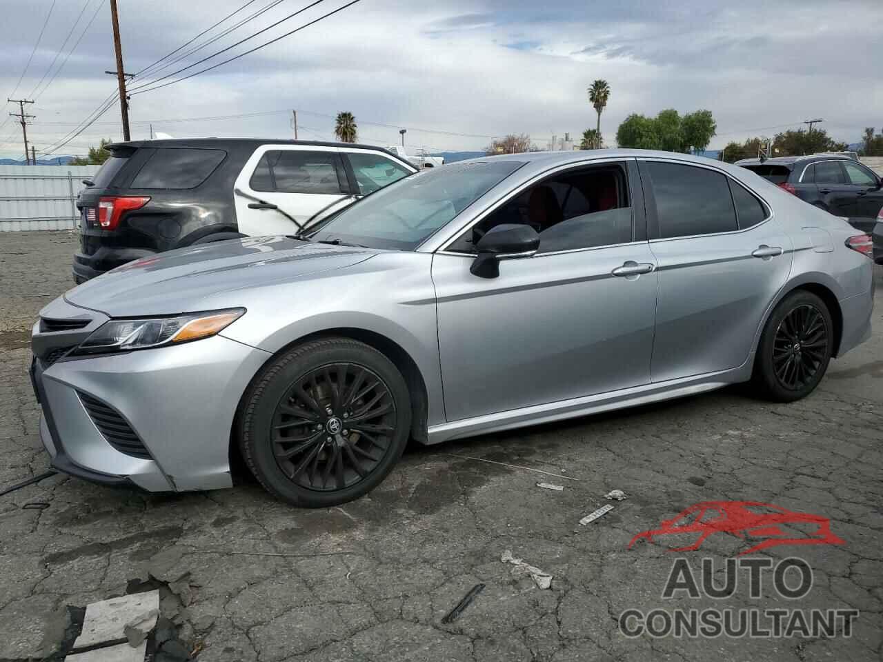 TOYOTA CAMRY 2018 - 4T1B11HKXJU631829