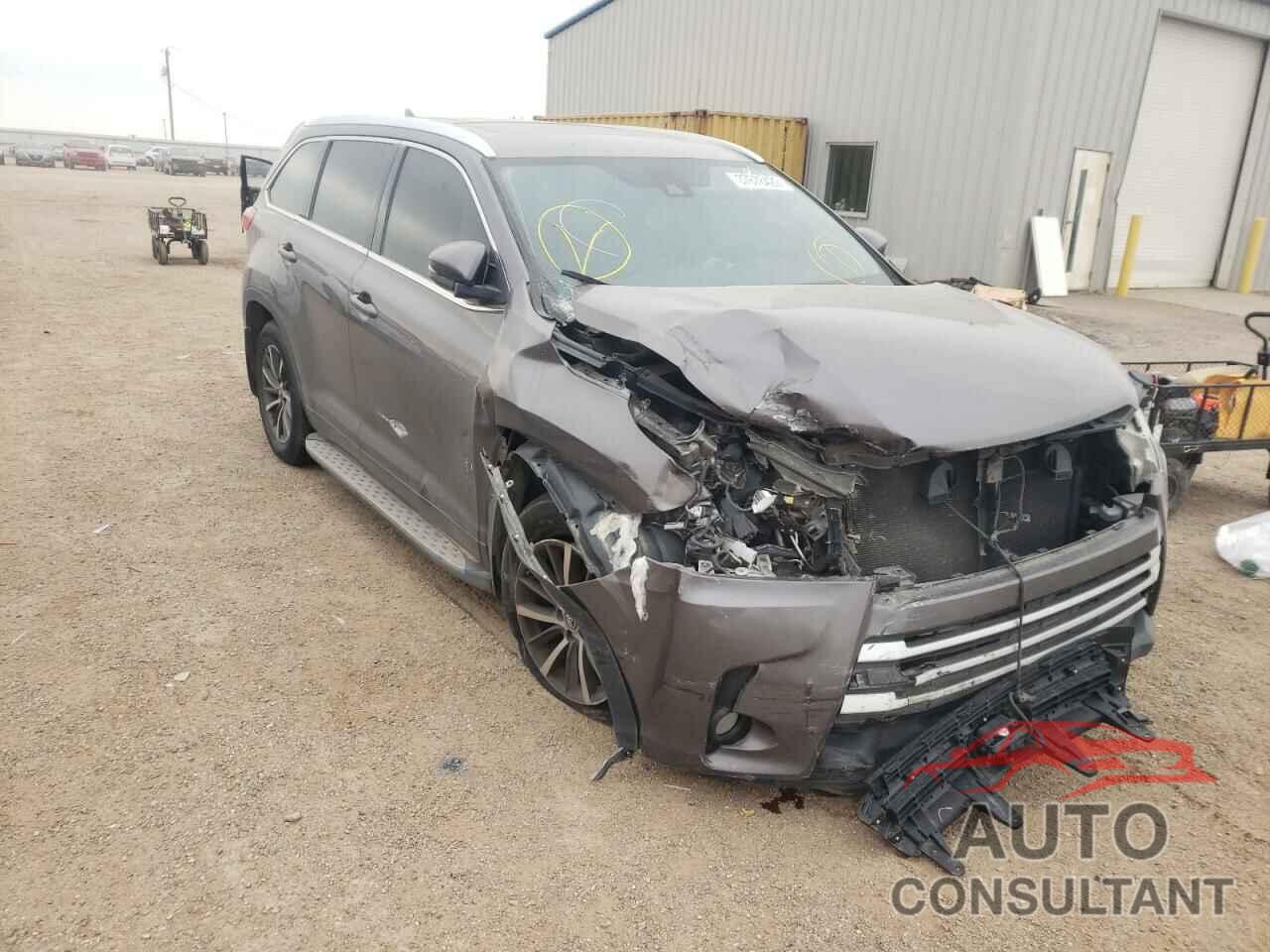 TOYOTA HIGHLANDER 2017 - 5TDKZRFH0HS522281