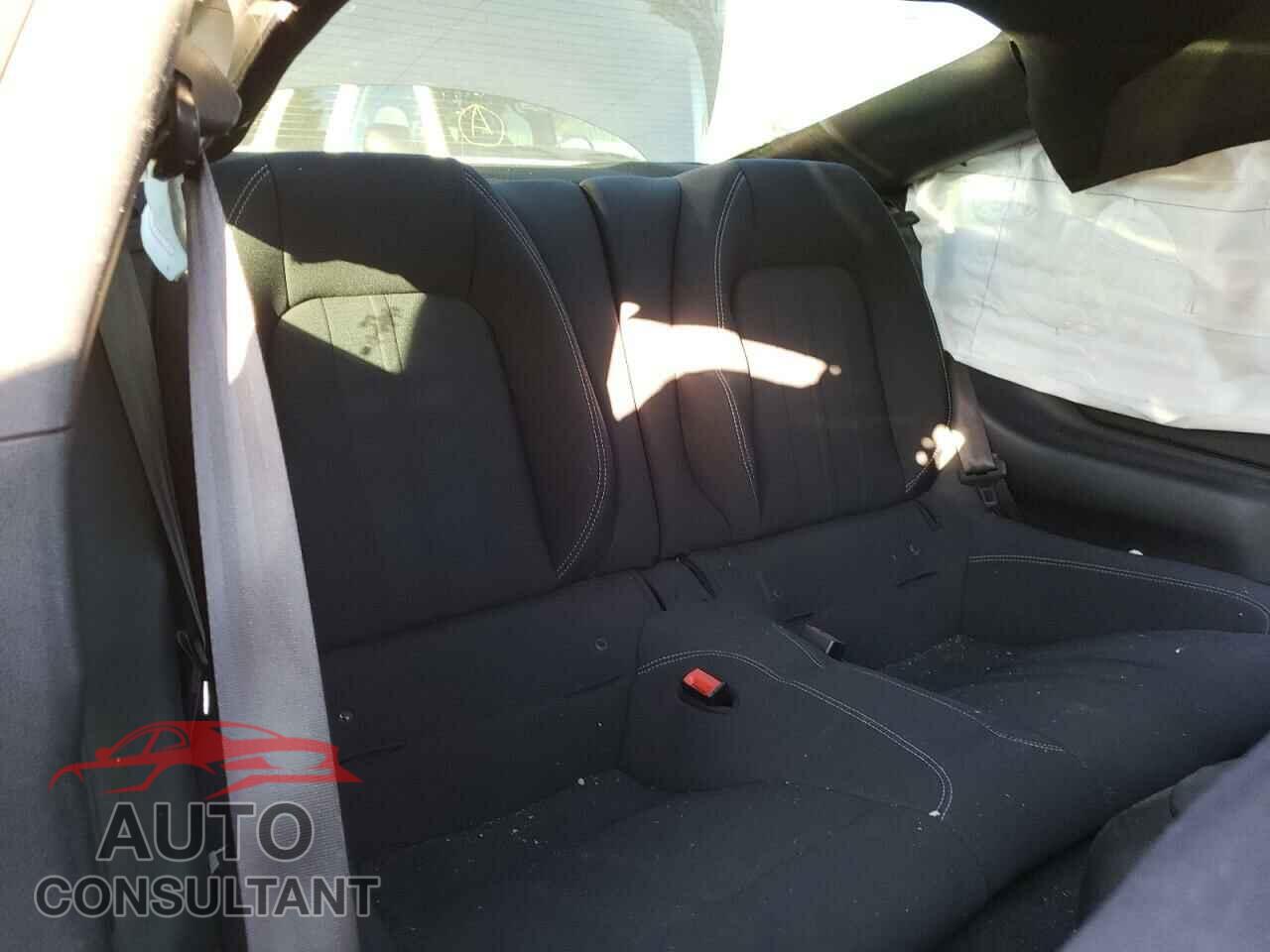 FORD MUSTANG 2020 - 1FA6P8TH8L5124844
