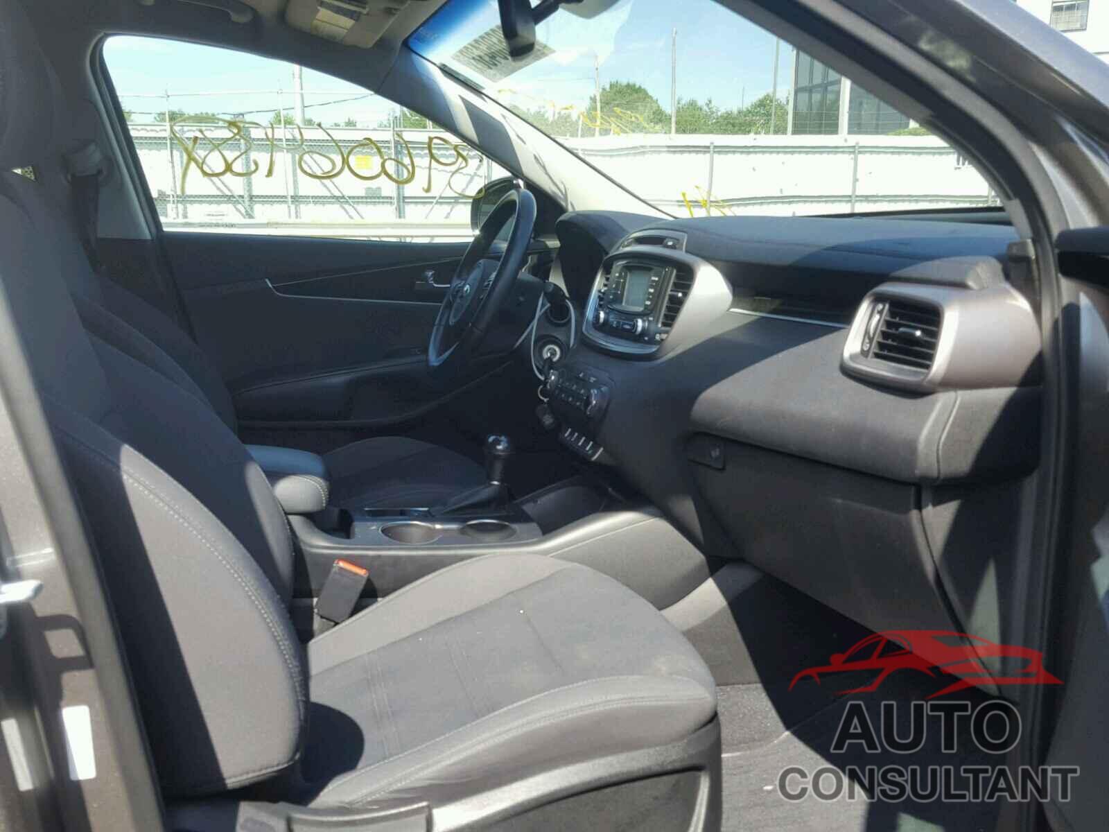 KIA SORENTO LX 2016 - 5XYPG4A32GG029241